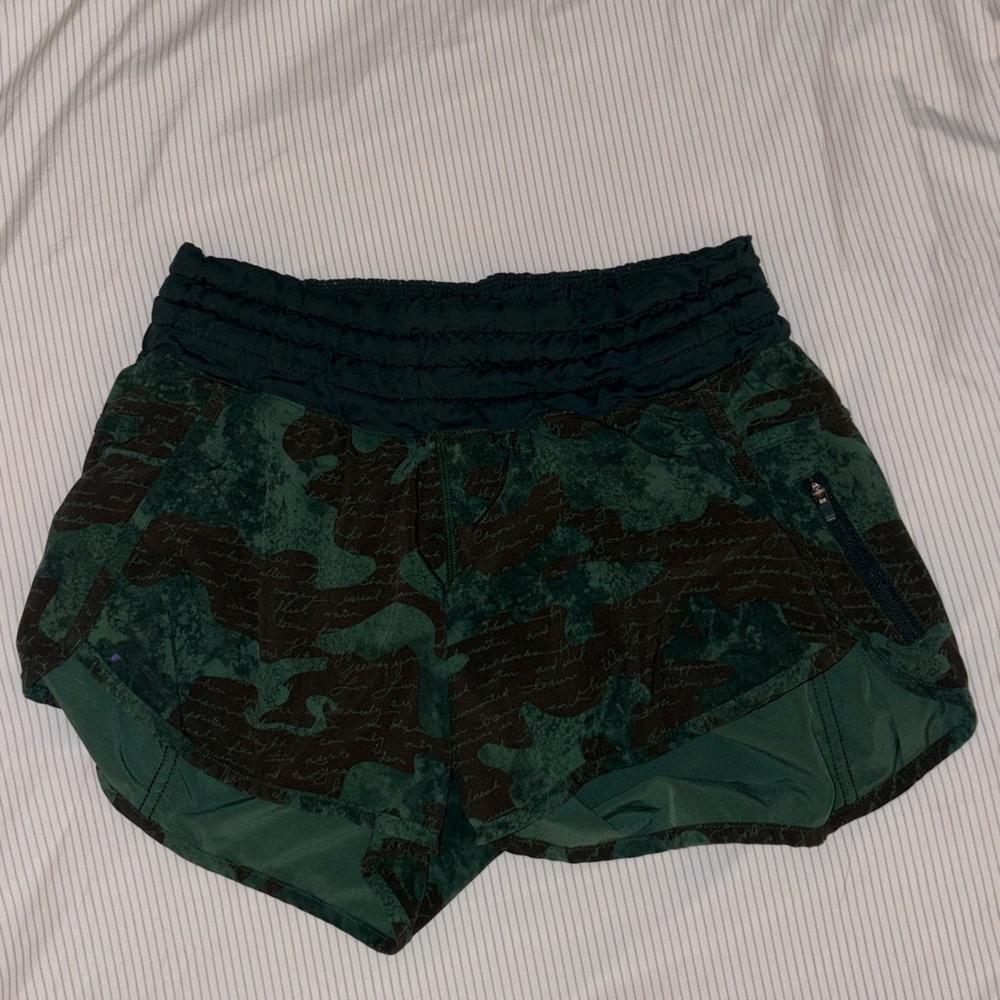 Lululemon size 6 shorts